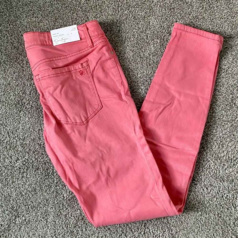 NWT Jessica Simpson Kiss Me Super Skinny Jeans, Size 28 - Picture 2 of 9